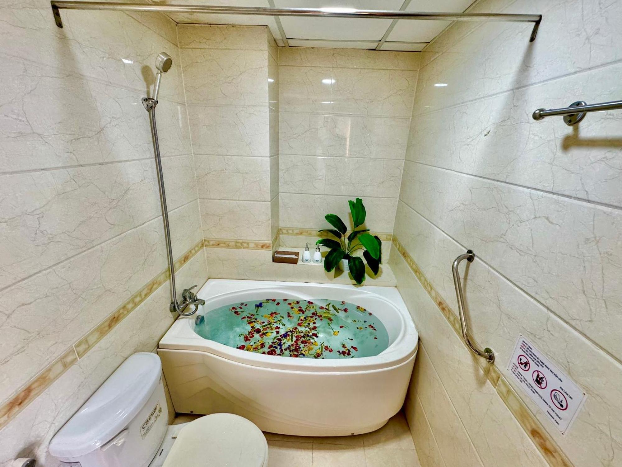 Anh Thien Sai Gon Central Hotel - District 1 Ho Chi Minh-Byen Eksteriør billede